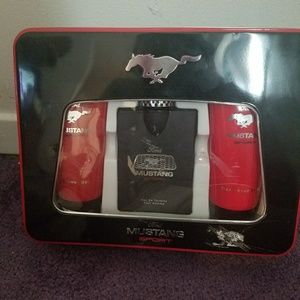 Ford Mustang Sport Gift Set Collection New!